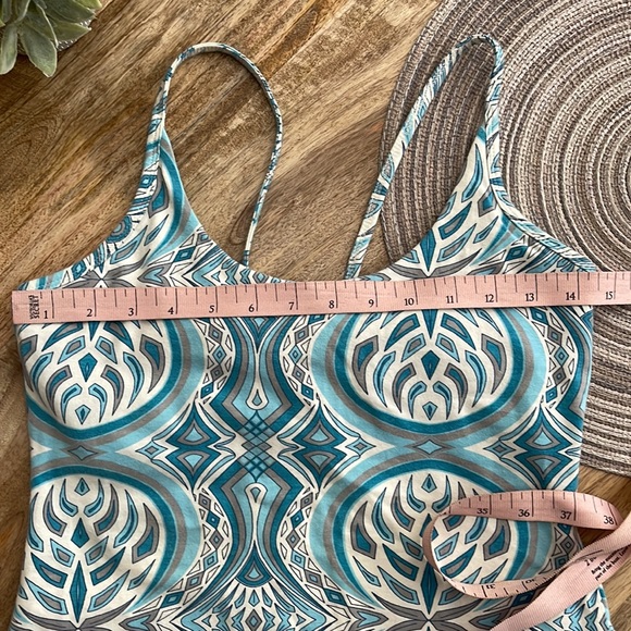 Patagonia cami tank top - Picture 3 of 5